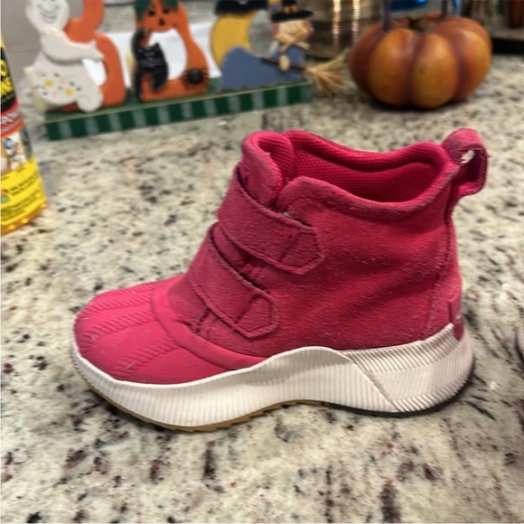 Sorel kids boots 10 C